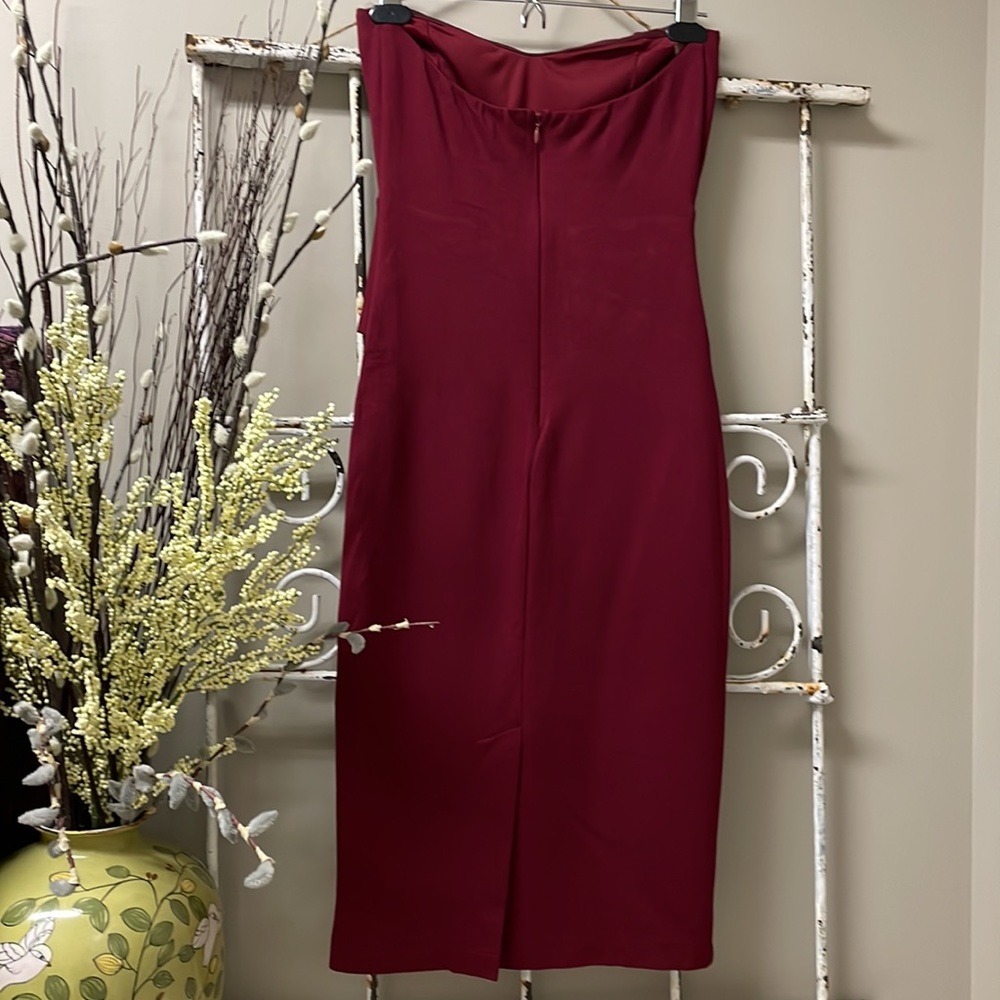 Lulu’s Strapless Dress - Picture 2 of 5